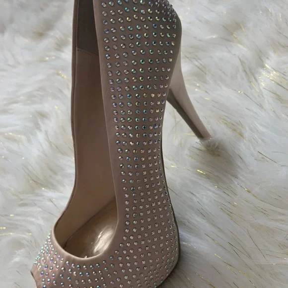 Jessica Simpson size 7 1/2 heels - Picture 2 of 2
